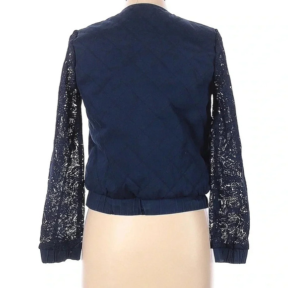 AMUR Teagan quilted bomber jacket laced sleeved- large. Great condition. - Picture 11 of 12
